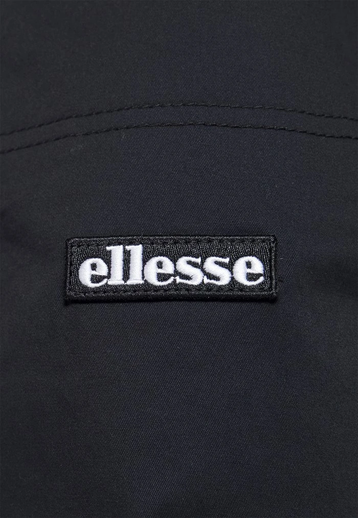 Ellesse DUCCIO PANT - Pantalon Cargo - Black 6 Ellesse DUCCIO PANT - Pantalon Cargo - Black – Image 6