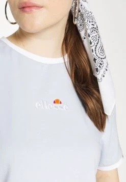 Ellesse DERLA CROP - T-shirt Basique - Light Blue 16 Ellesse DERLA CROP - T-shirt Basique - Light Blue -Ellesse Boutique 031c492d2d1b4d55904f6be86e152319
