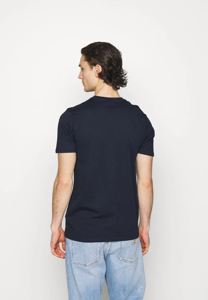 Ellesse MONTELL - T-shirt Imprimé - Navy 3 Ellesse MONTELL - T-shirt Imprimé - Navy – Image 3