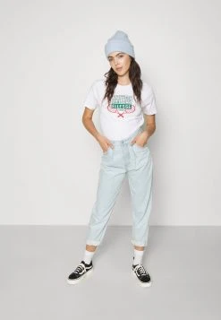 Ellesse TEENA - T-shirt Imprimé - White 14 Ellesse TEENA - T-shirt Imprimé - White -Ellesse Boutique 09a1a64a38e840a4995ddb2118ebf347