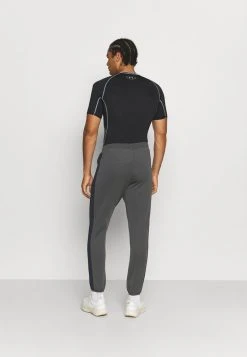 Ellesse BAUMONT PANT - Pantalon De Survêtement - Dark Grey -Ellesse Boutique 0aa38df2587d47be9afebb6da991553f