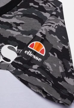 Ellesse MITICO - T-shirt Imprimé - Camo/white 6 Ellesse MITICO - T-shirt Imprimé - Camo/white -Ellesse Boutique 2a1b32b61d194b86a4c09918d664ba0e
