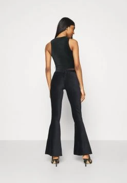 Ellesse KHLO - Débardeur - Black 10 Ellesse KHLO - Débardeur - Black -Ellesse Boutique 2fbbf526df9d498892e8daf3d2d910ee