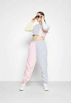 Ellesse POMERIGGIO CROP - T-shirt à Manches Longues - Multi 14 Ellesse POMERIGGIO CROP - T-shirt à Manches Longues - Multi -Ellesse Boutique 320c26df71d44a4d91c9efd07eadcc62