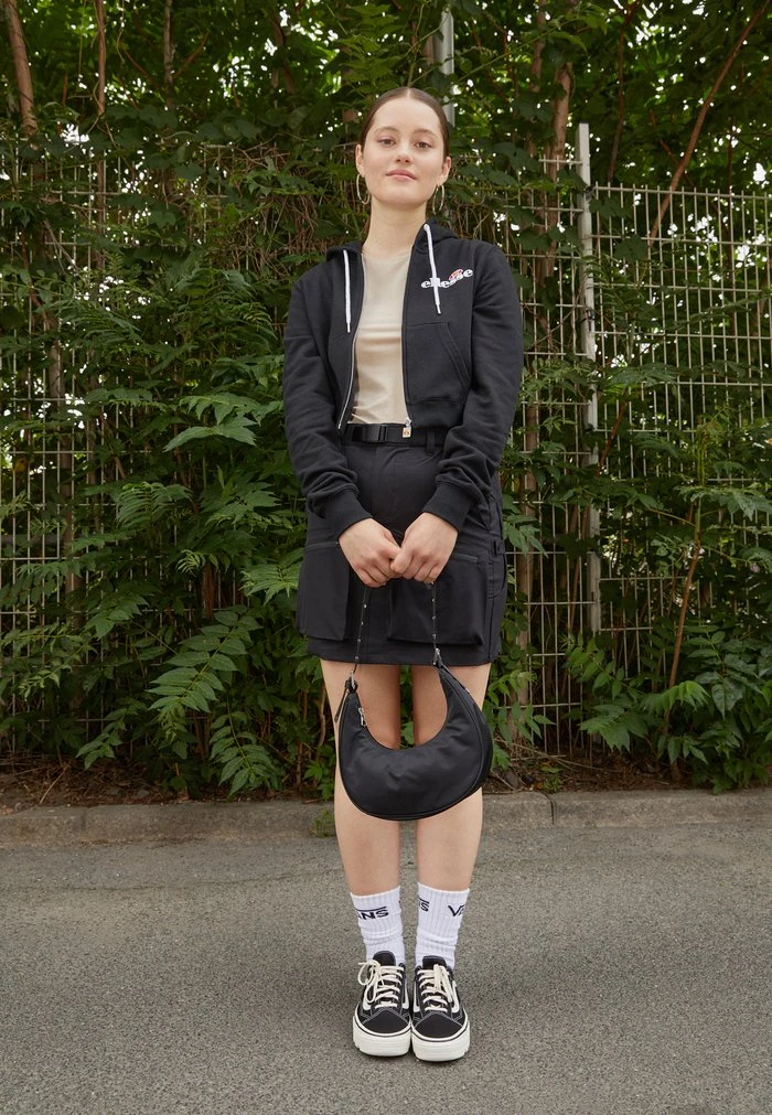 Ellesse PIOLLI - Sweat à Capuche Zippé - Black 2 Ellesse PIOLLI - Sweat à Capuche Zippé - Black – Image 2