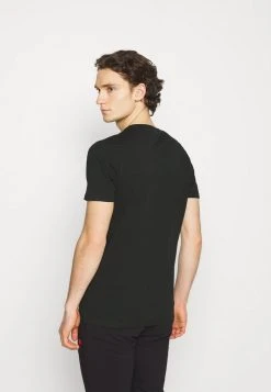 Ellesse OMBRONO - T-shirt Imprimé - Black 9 Ellesse OMBRONO - T-shirt Imprimé - Black -Ellesse Boutique 57ae866a6f5f45fa83f081799ceffe19