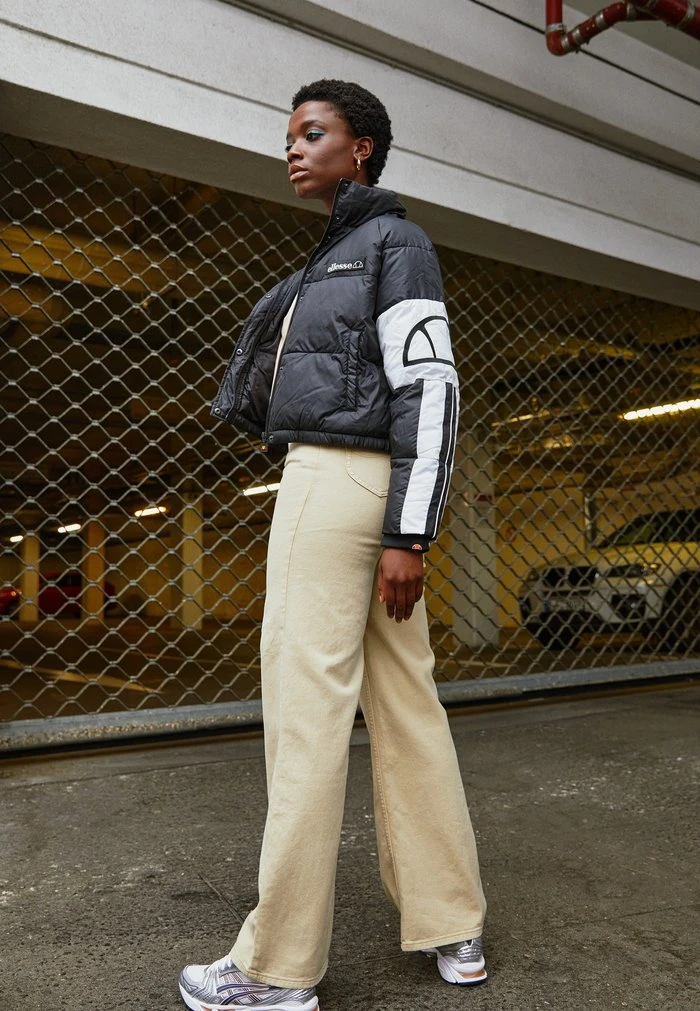 Ellesse BLOCK - T-shirt à Manches Longues - Light Pink 2 Ellesse BLOCK - T-shirt à Manches Longues - Light Pink – Image 2