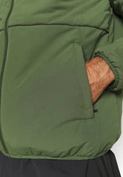 Ellesse ORELLIO WATER REACTIVE PADDEDJACKET - Veste De Survêtement - Green 11 Ellesse ORELLIO WATER REACTIVE PADDEDJACKET - Veste De Survêtement - Green -Ellesse Boutique 8883f1d0123c496d990304bb8cf05b69