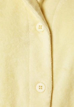 Ellesse ESPELA - Pyjama - Mustard Yellow 11 Ellesse ESPELA - Pyjama - Mustard Yellow -Ellesse Boutique 97b2cb53c2384dffb124570734b5e724