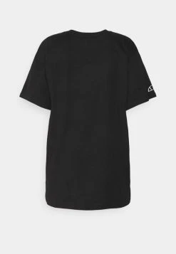 Ellesse LUCINALLA JOG PANT AND OVERSIZED TEE - Pyjama - Black -Ellesse Boutique 983a1b0ca5664701ba02fd5ca0f143ca