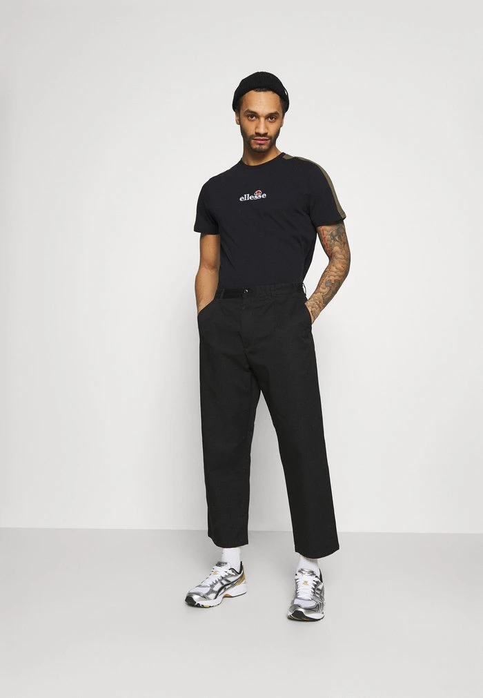 Ellesse CARCANO - T-shirt Imprimé - Black 2 Ellesse CARCANO - T-shirt Imprimé - Black – Image 2