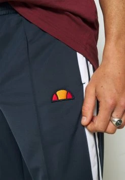 Ellesse DALVI TRACK PANT - Pantalon De Survêtement - Navy -Ellesse Boutique 9ed36fe8021a41b6b88db3f37c413c11