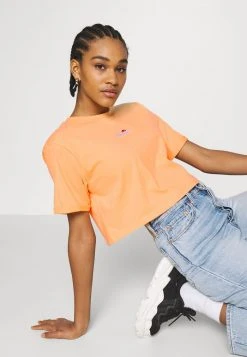 Ellesse NANCIE - T-shirt Imprimé - Light Orange -Ellesse Boutique a0070053cd024685862dbd5b00b87c94