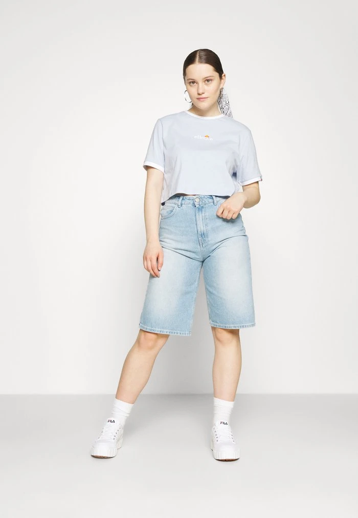 Ellesse DERLA CROP - T-shirt Basique - Light Blue 5 Ellesse DERLA CROP - T-shirt Basique - Light Blue – Image 5
