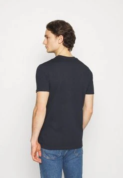 Ellesse COLO - T-shirt Imprimé - Navy -Ellesse Boutique c94951293b1e4623a476ca6f16442891