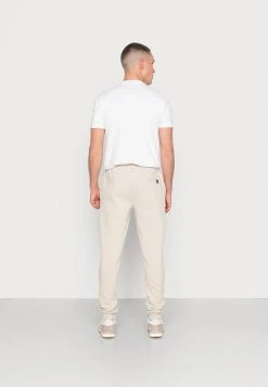 Ellesse GRANITE PANT - Pantalon De Survêtement - Beige 7 Ellesse GRANITE PANT - Pantalon De Survêtement - Beige -Ellesse Boutique ce1a69583d224fa694e723786f56b56b