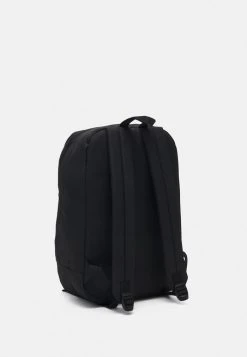 Ellesse Boutique -Ellesse Boutique e44893e073ff4ca097ea539fee3f6898