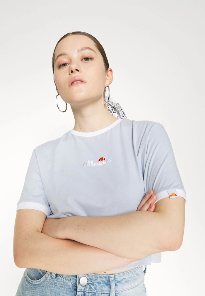 Ellesse DERLA CROP - T-shirt Basique - Light Blue 6 Ellesse DERLA CROP - T-shirt Basique - Light Blue – Image 6