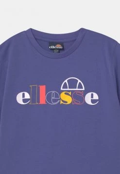 Ellesse NATTIA - T-shirt Imprimé - Purple 5 Ellesse NATTIA - T-shirt Imprimé - Purple -Ellesse Boutique e93b9cba7a6c4f2c8a663b2c0a054ace