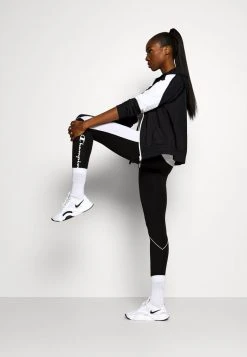 Ellesse DELLE - T-shirt Imprimé - White -Ellesse Boutique edcf3c36a8cb4ceabb8bbfdbe6d35a5c