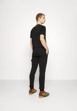 Ellesse TERRIO JOG PANT - Pantalon De Survêtement - Black -Ellesse Boutique fd2f4f8cdab94ac2914beec53571bd33