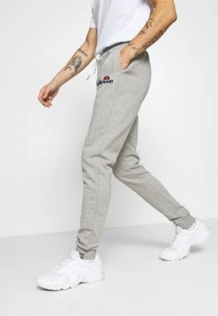 Ellesse NIORO - Pantalon De Survêtement - Grey 9 Ellesse NIORO - Pantalon De Survêtement - Grey -Ellesse Boutique fd6324ffa8474639991508ed08ea414e