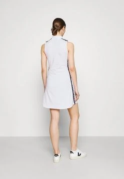 Ellesse TROPH DRESS - Robe En Jersey - White -Ellesse Boutique fff19ce5650049df8181c1104bb3265f